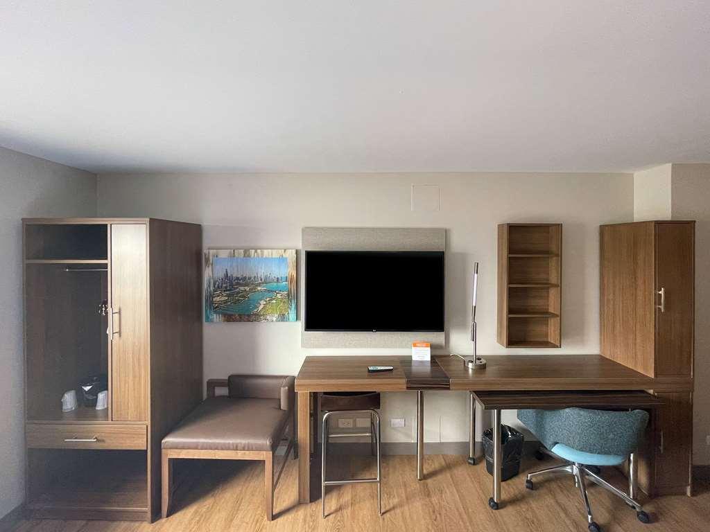 Mainstay Suites Oakbrook Terrace - Chicago Room photo